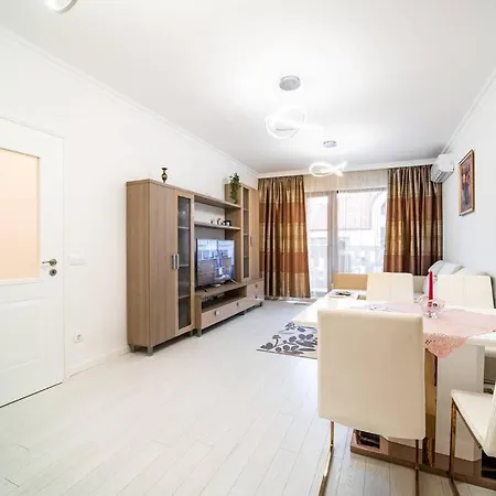 Apartment Grand Karavel Center Lux Warna